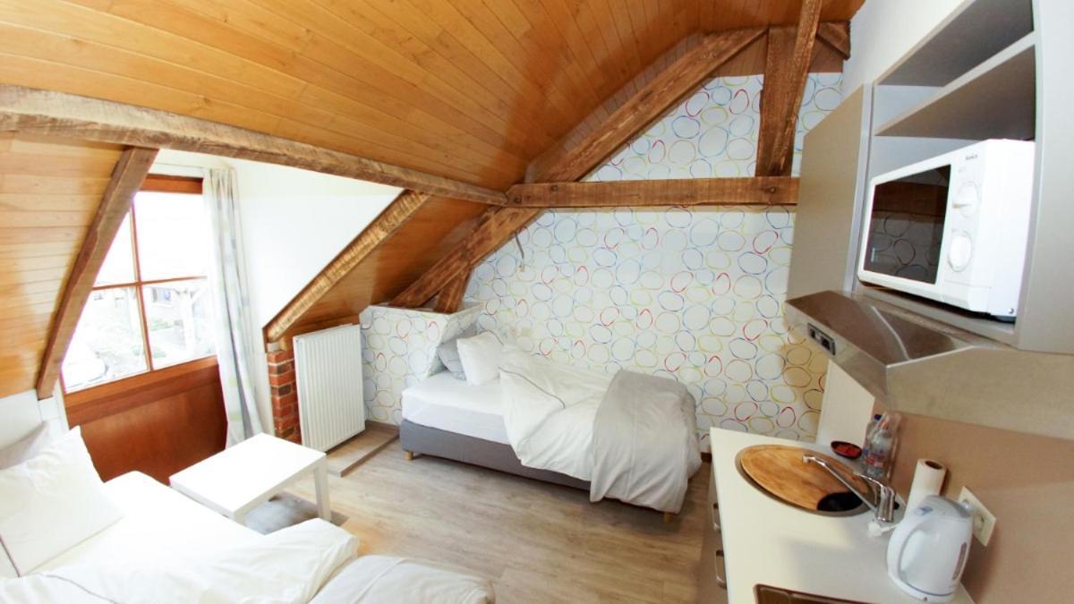 B&B Ter Gracht เวเวลเคม ภายนอก รูปภาพ